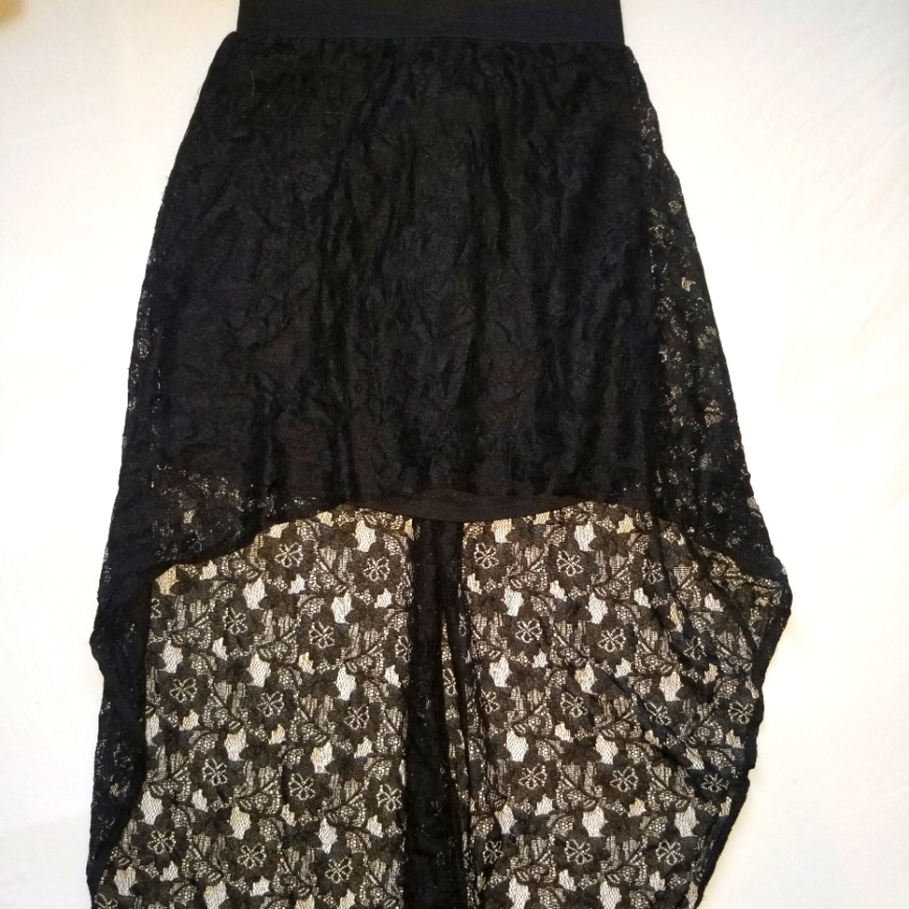Lacey black skirt
